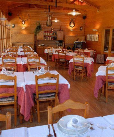 Hotel Roya Еспот Екстер'єр фото