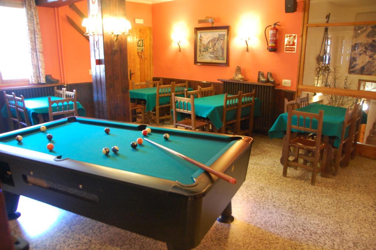 Hotel Roya Еспот Екстер'єр фото